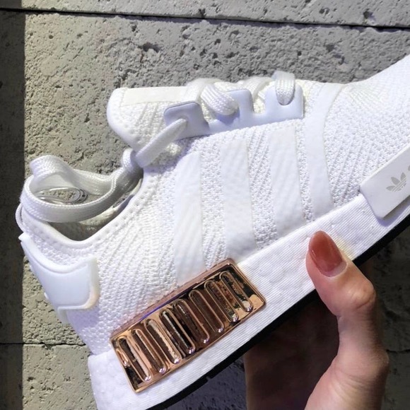 LAST☝️🤍 WMNS NMD SNEAKERS WHITE METALLIC Adidas - Picture 11 of 15